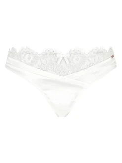 String "Hannako" In Weiß