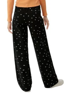 QS By S.Oliver Slim: Jeans Mit Blumenprint Schwarz -Mode Damen qs by s oliver slim jeans mit blumenprint schwarz 2